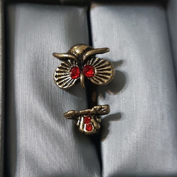 Red Gemstone Owl Fashion RIng - Picture 1 of 1